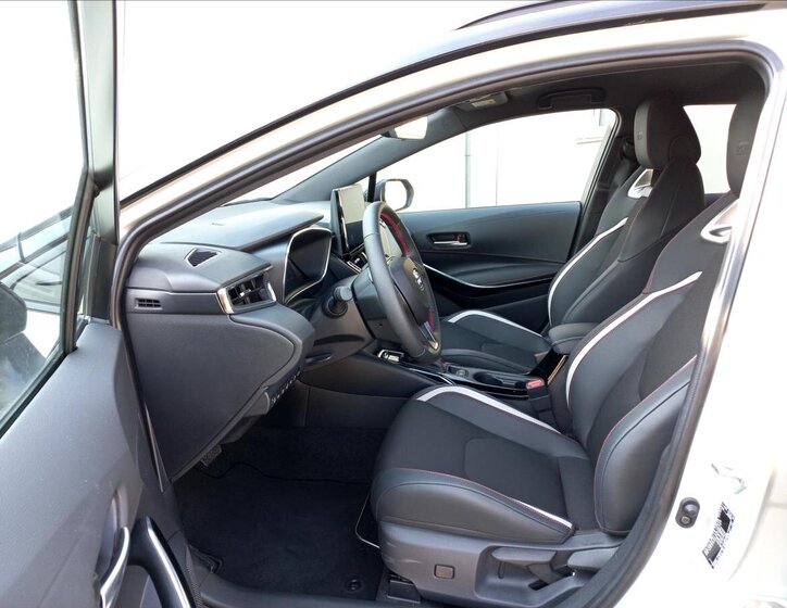 Toyota Corolla Kombi 2,0 l 112 kw