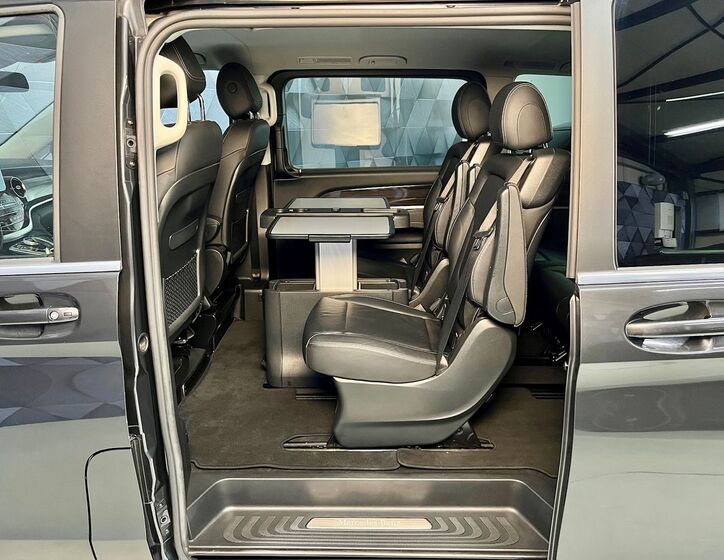 Mercedes-Benz Třídy V 13