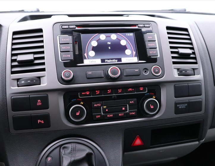 Volkswagen Caravelle 19