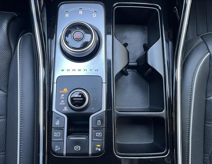 KIA Sorento 16