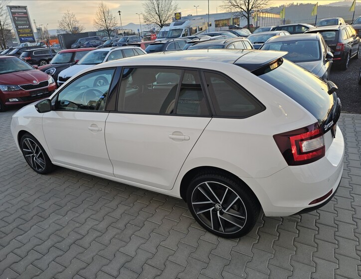 Škoda Rapid 9