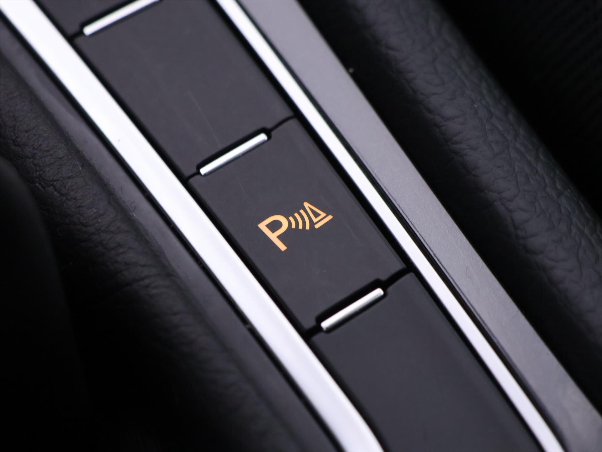 Volkswagen Golf Kombi 2,0 l 110 kw