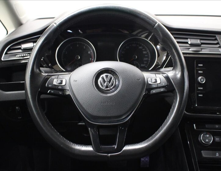 Volkswagen Touran SUV / Terénní 1,4 l 110 kw
