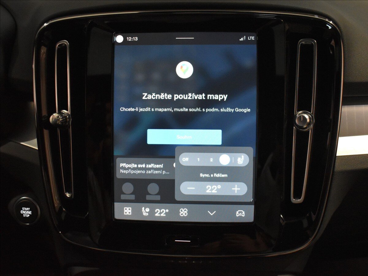 Volvo XC40 SUV / Terénní 2,0 l 120 kw