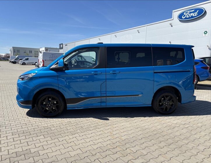 Ford Tourneo Custom Kombi 2,5 l 171 kw