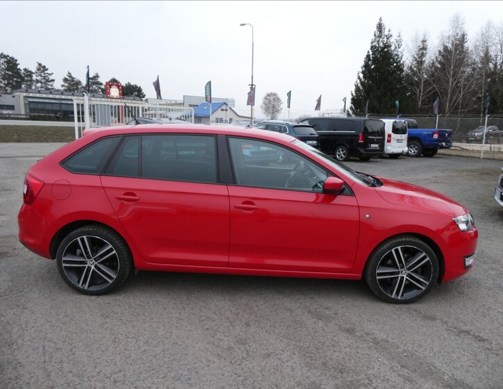 Škoda Rapid Hatchback 1,2 l 77 kw