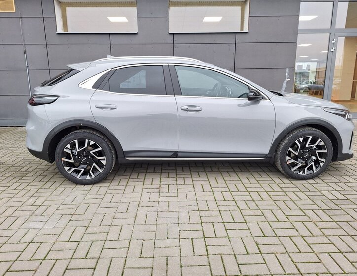 KIA XCeed SUV / Terénní 1,6 l 110 kw