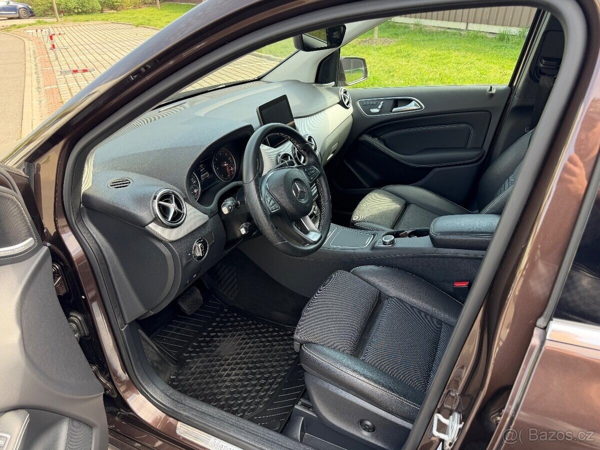 Mercedes-Benz Třídy B Kombi 0,0 130 kw