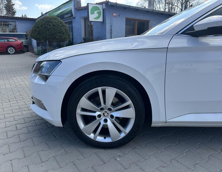 Škoda Superb Kombi 2,0 l 110 kw