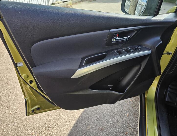 Suzuki SX4 S-Cross 22