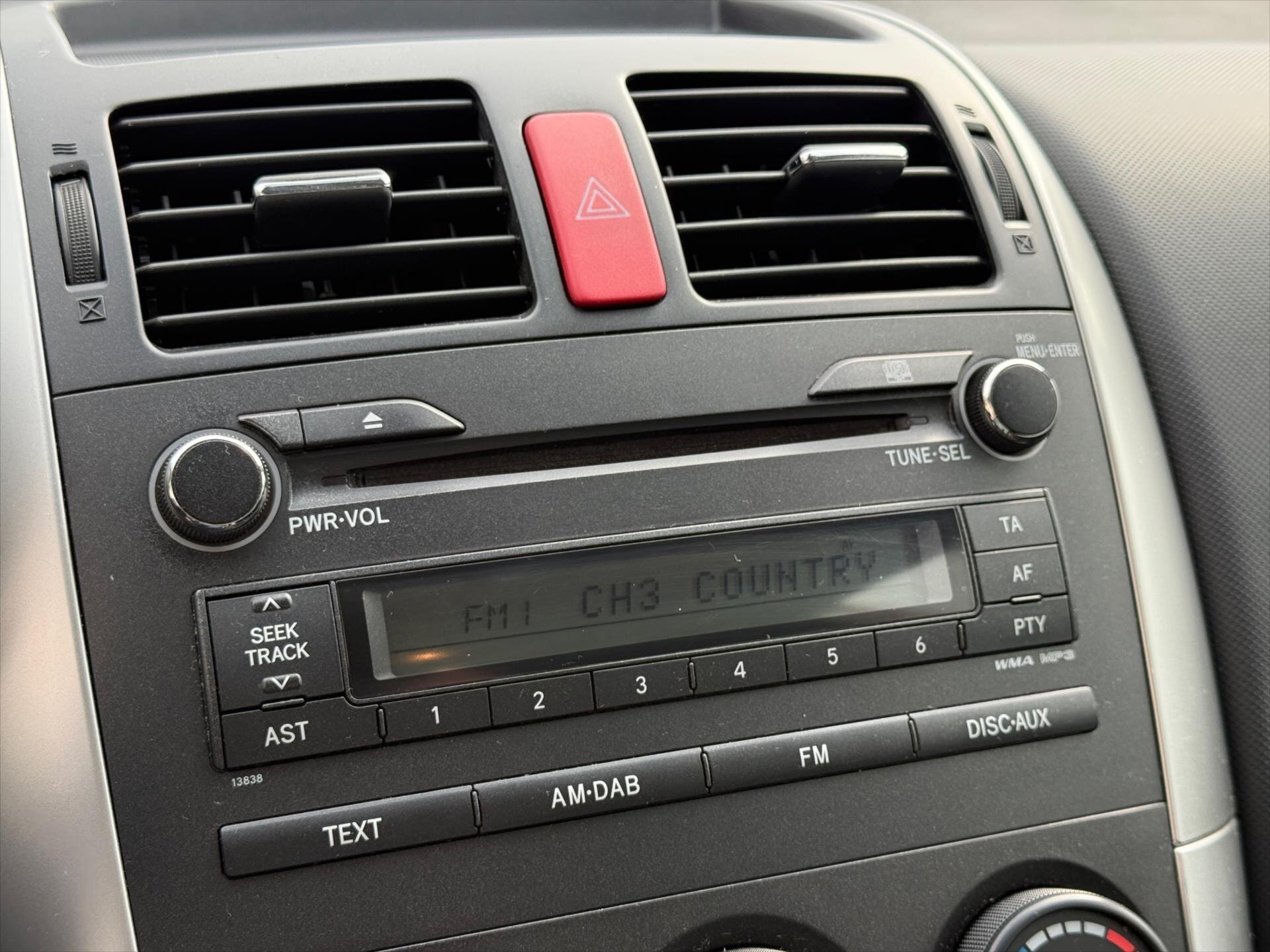 Toyota Auris Hatchback 1,3 l 73 kw