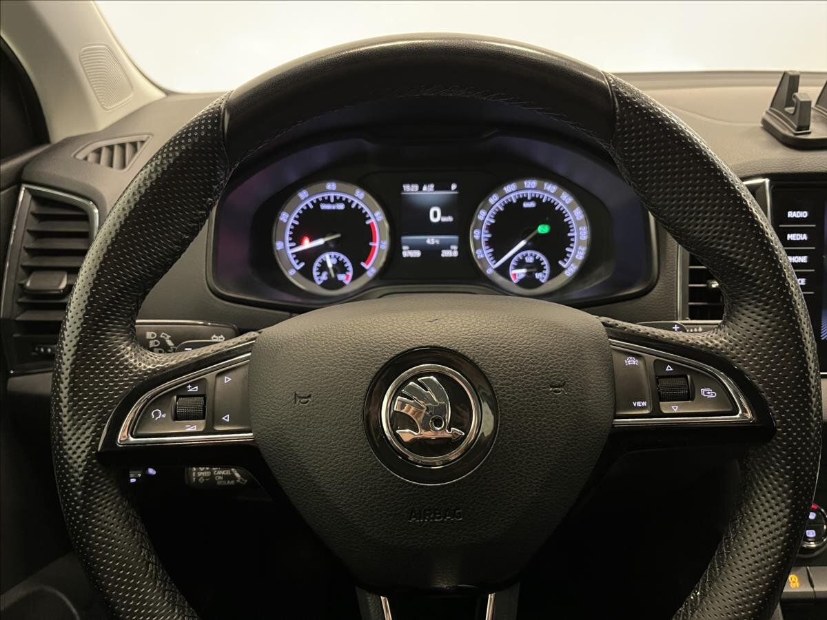 Škoda Karoq SUV / Terénní 1,5 l 110 kw