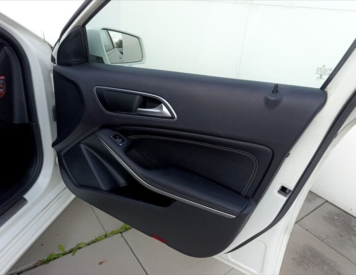 Mercedes-Benz Třídy A Kombi 1,5 l 80 kw