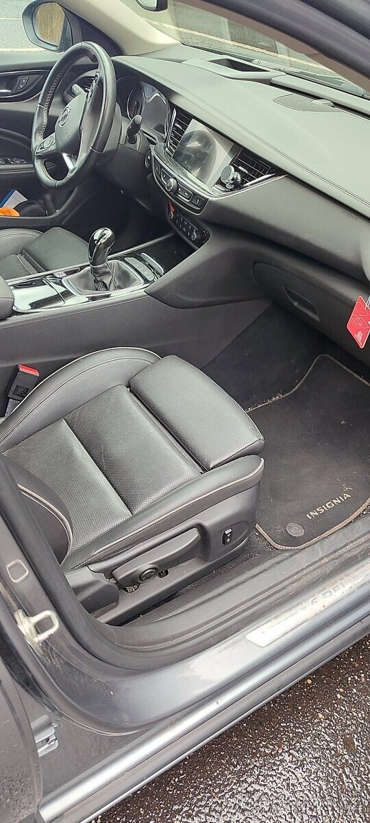 Opel Insignia Kombi 0,0 125 kw