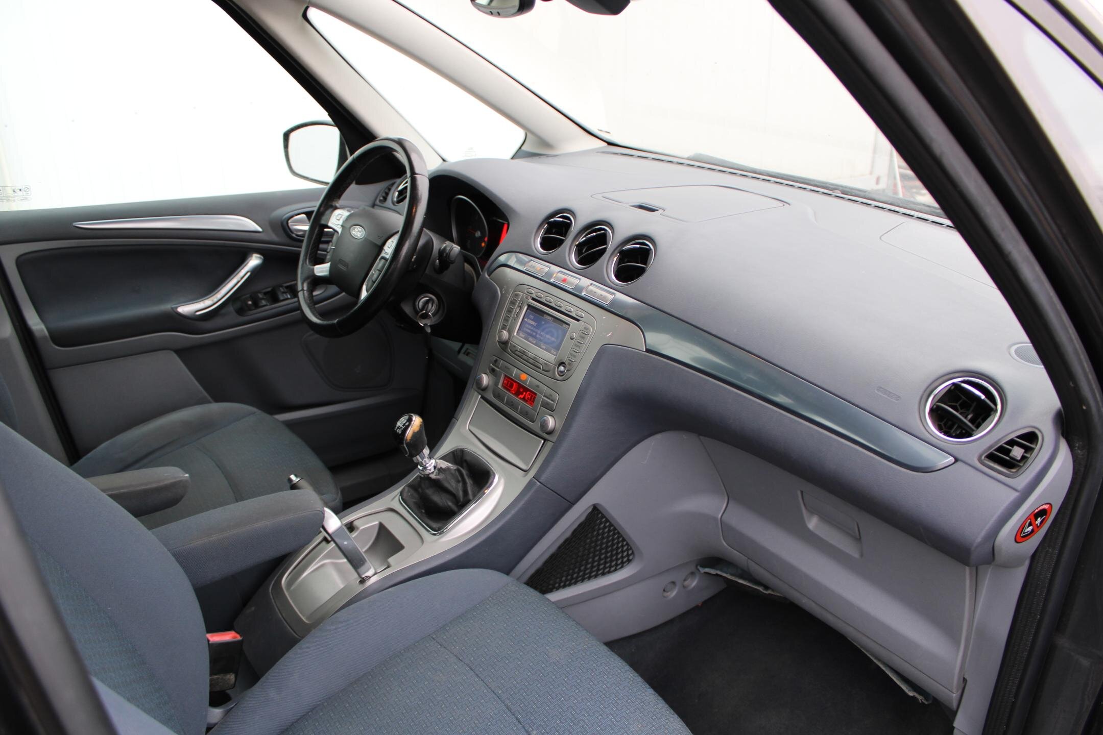 Ford Galaxy Kombi 1,8 l 92 kw