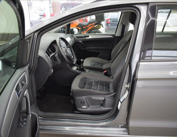 Volkswagen Golf Sportsvan Hatchback 1,4 l 92 kw