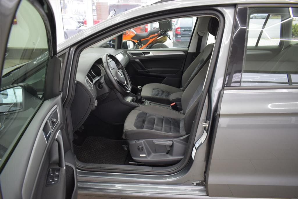 Volkswagen Golf Sportsvan Hatchback 1,4 l 92 kw