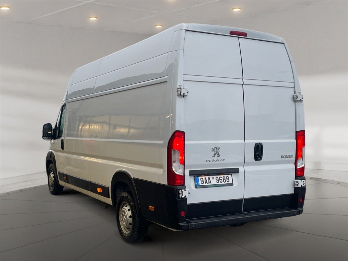 Peugeot Boxer Skříň 2,2 l 121 kw