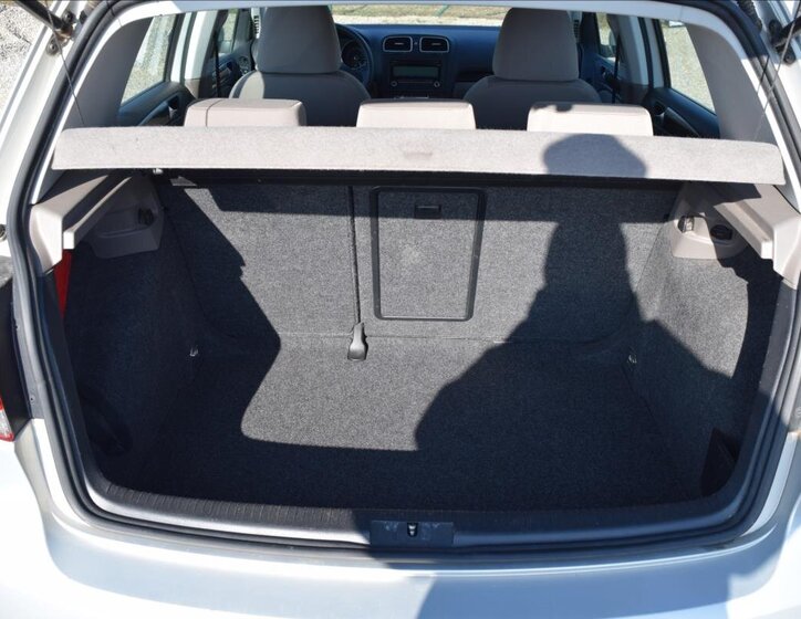 Volkswagen Golf Kombi 1,6 l 66 kw