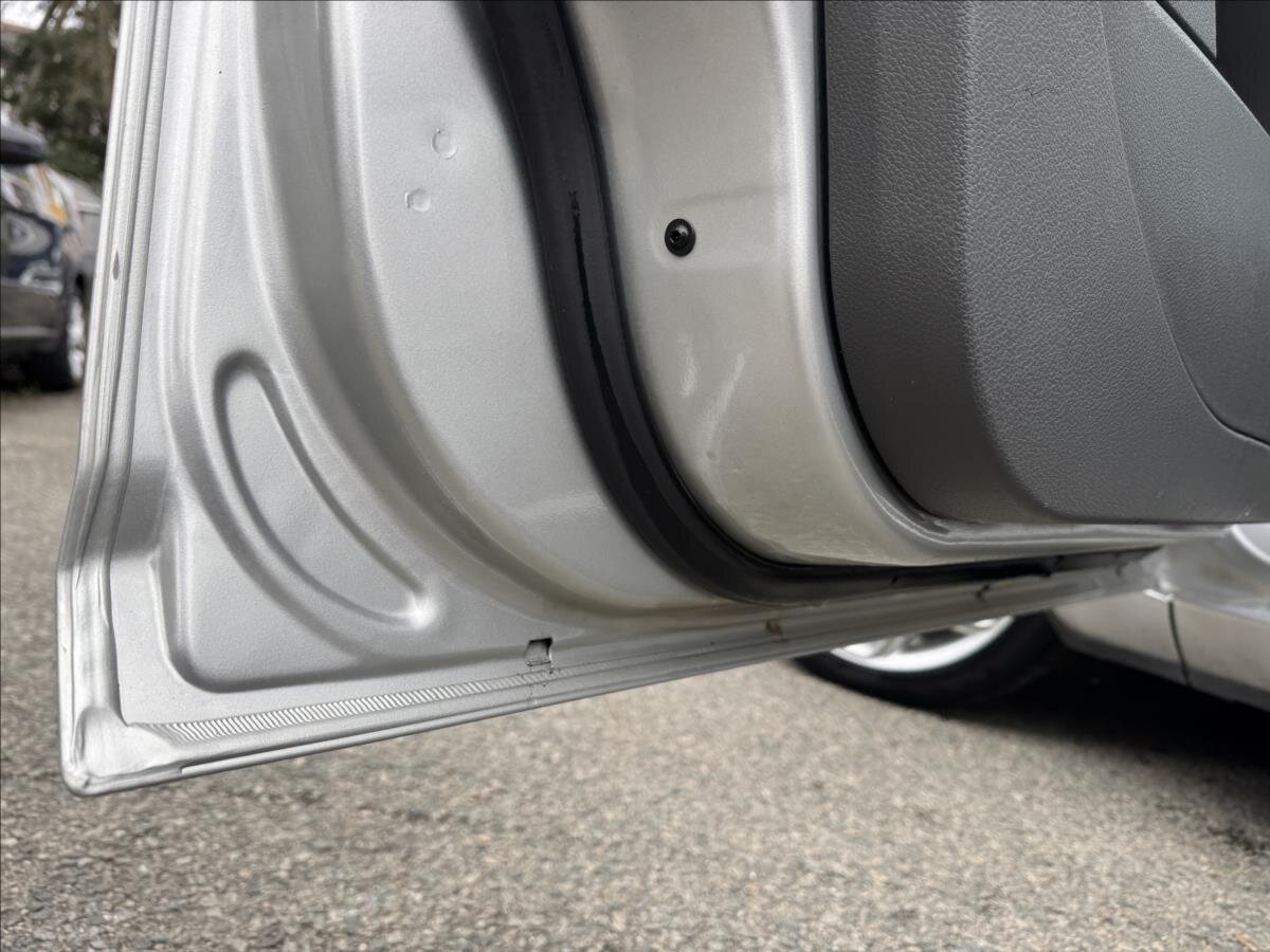 Ford C-MAX MPV 1,8 l 85 kw