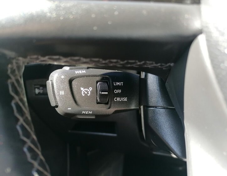 DS Automobiles DS7 Crossback 21