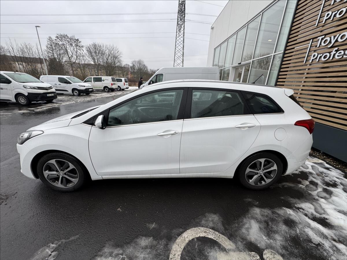 Hyundai i30 Kombi 1,6 l 88 kw