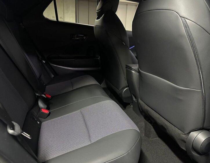 Toyota C-HR Hatchback 1,8 l 90 kw