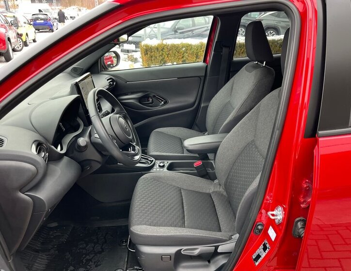 Toyota Yaris Cross SUV 1,5 l 68 kw