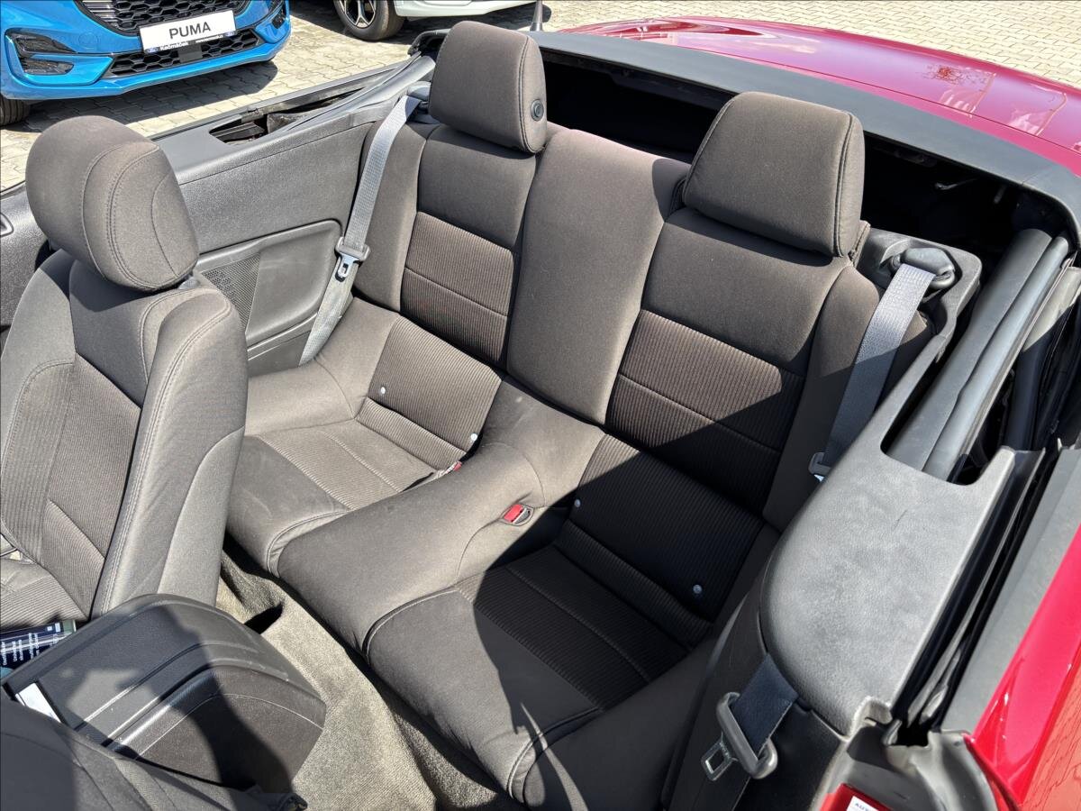 Ford Mustang Kabriolet 3,7 l 227 kw
