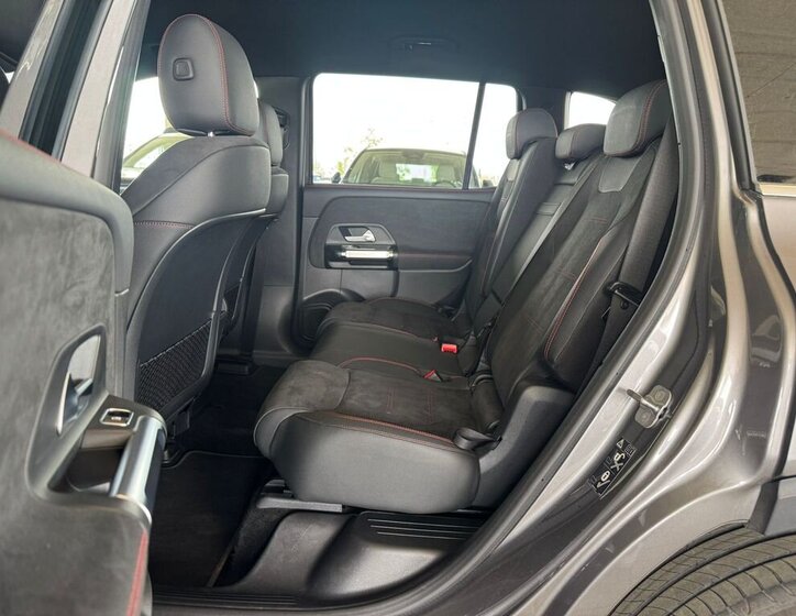 Mercedes-Benz EQB SUV / Terénní 0,0 215 kw