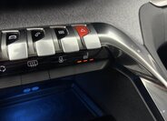 Peugeot 3008 SUV / Terénní 1,2 l 96 kw