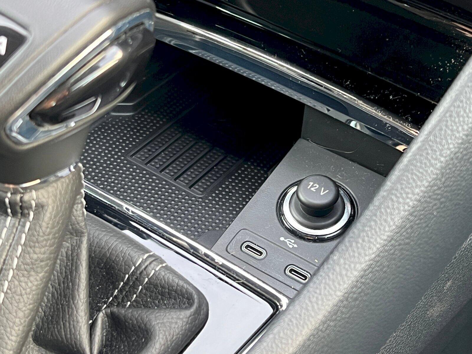 Škoda Karoq SUV 1,5 l 110 kw