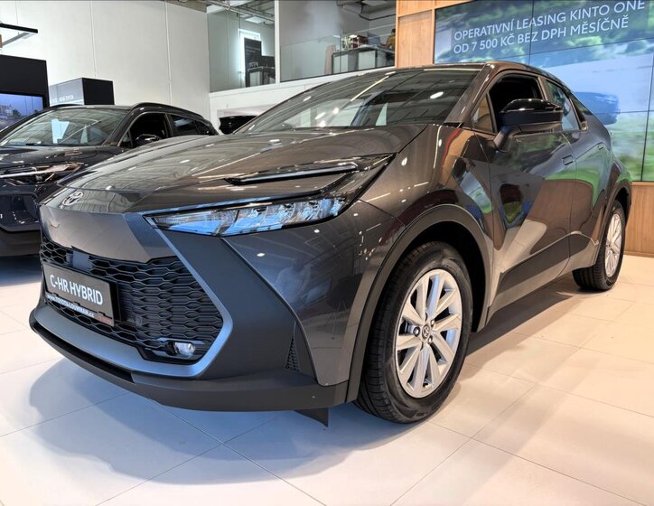 Toyota C-HR 3