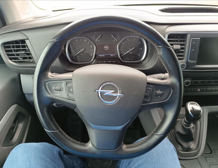 Opel Vivaro MPV 2,0 l 106 kw