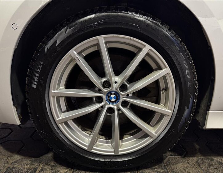 BMW Řada 3 Kombi 2,0 l 215 kw