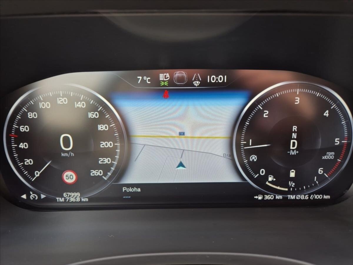 Volvo XC60 SUV / Terénní 2,0 l 145 kw