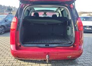 Peugeot 5008 MPV 2,0 l 120 kw