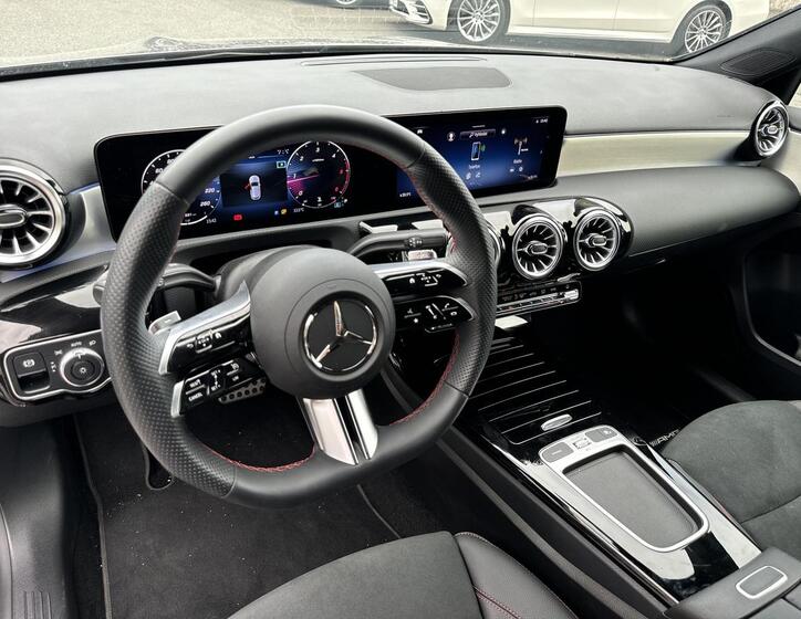 Mercedes-Benz Třídy A 10