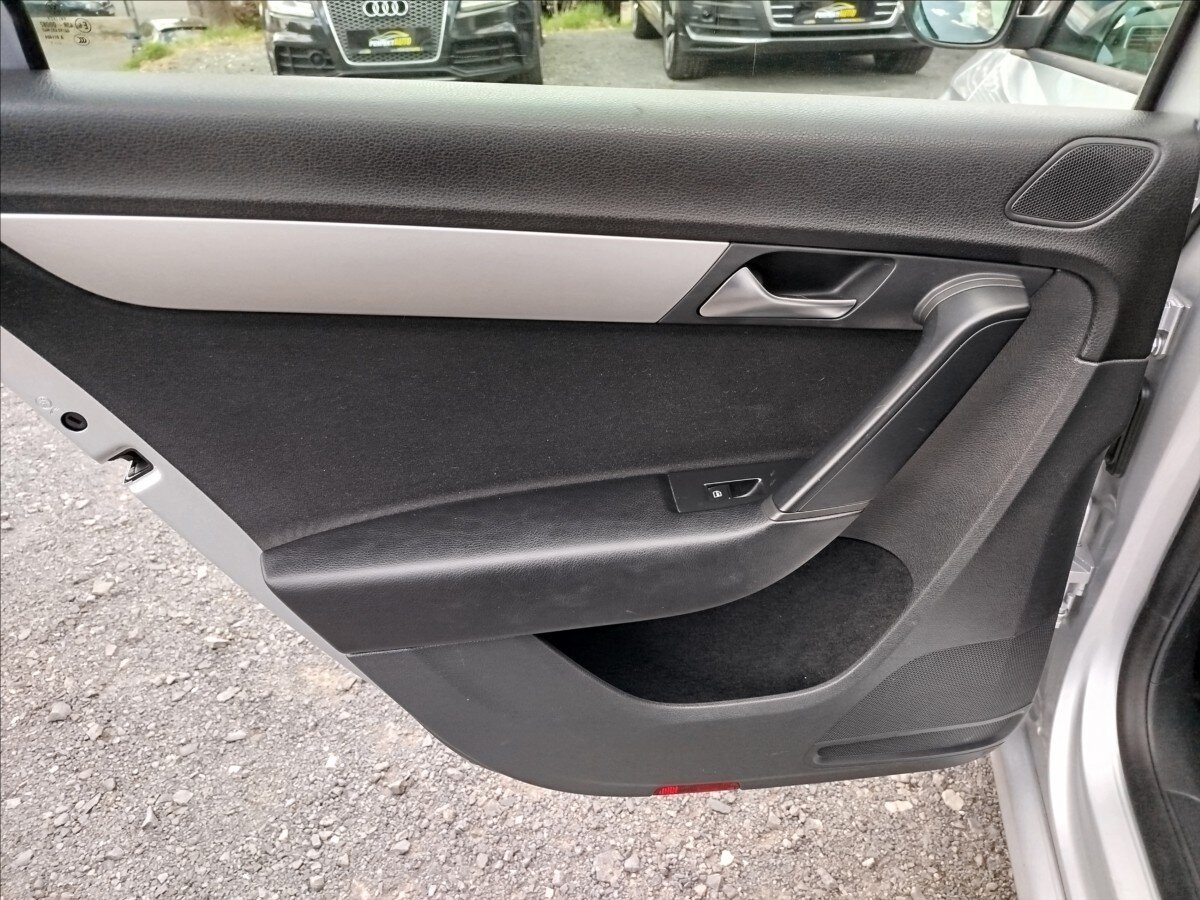 Volkswagen Passat Kombi 2,0 l 103 kw