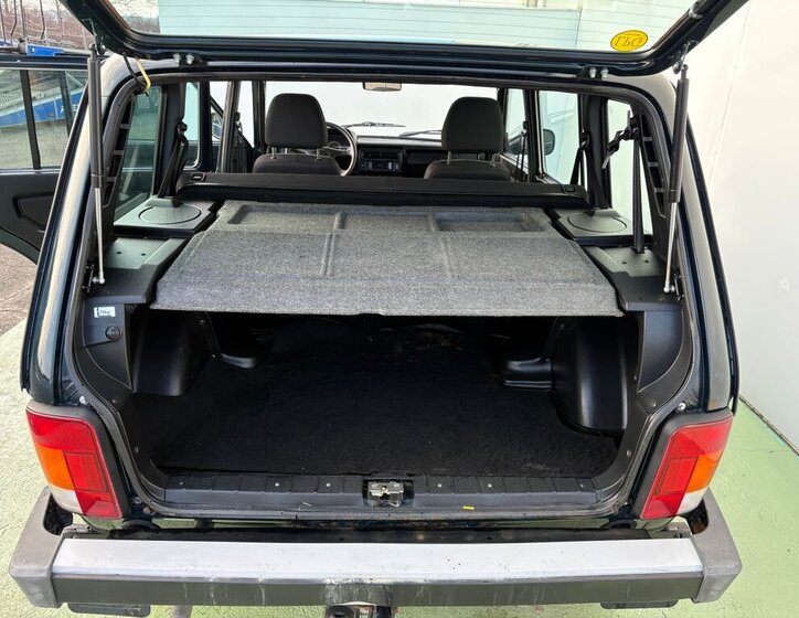 Lada Niva SUV 1,7 l 61 kw