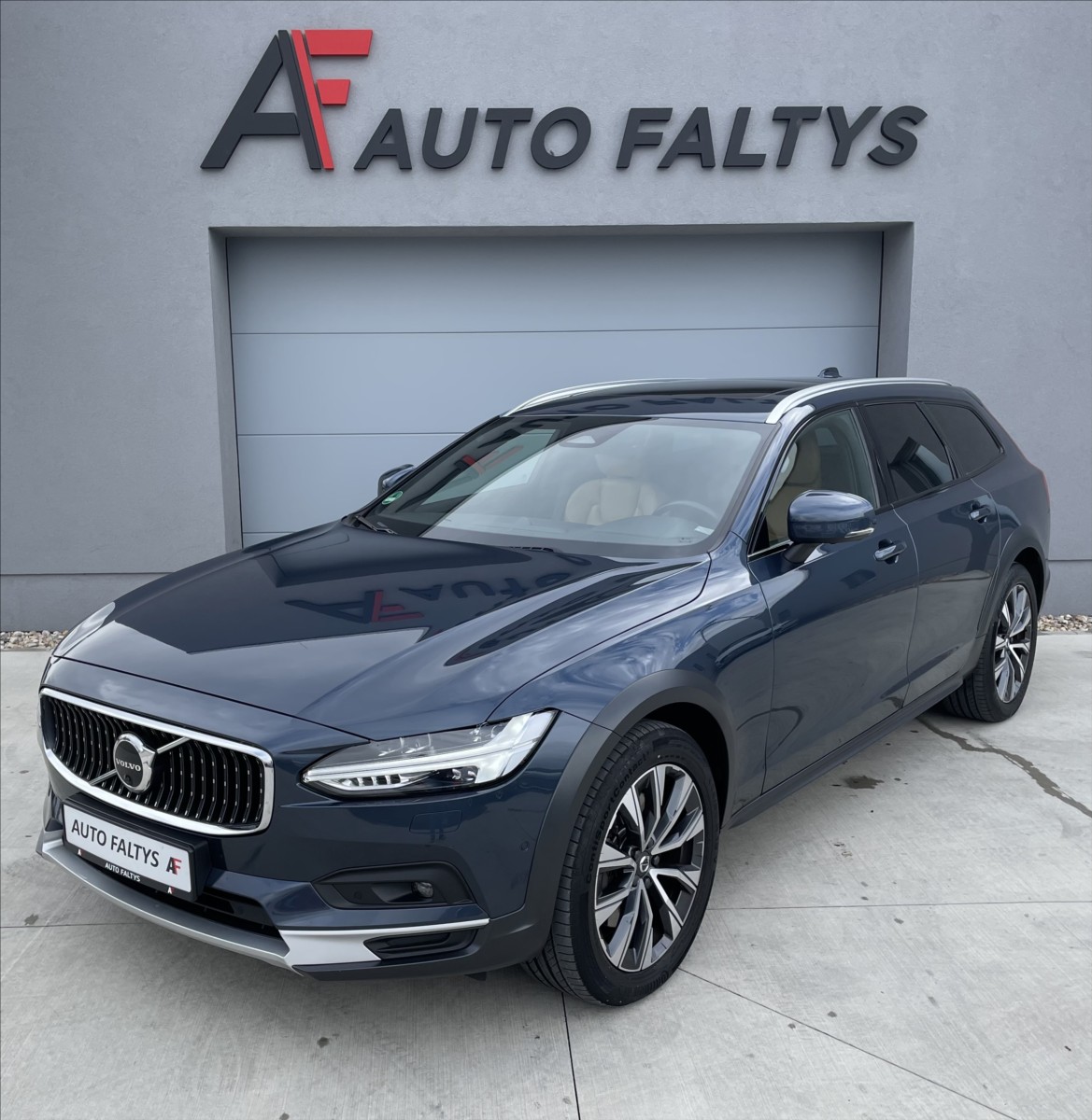 Volvo V90
