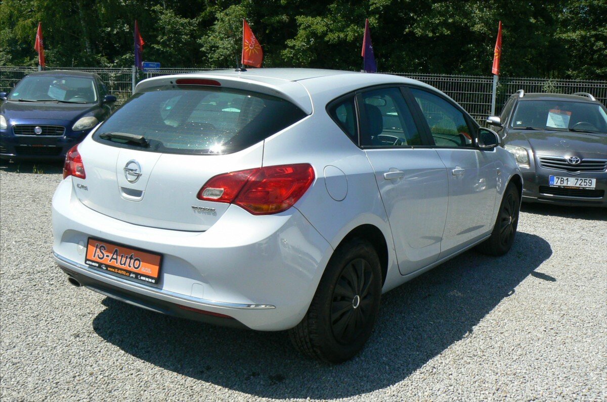 Opel Astra Hatchback 1,4 l 103 kw