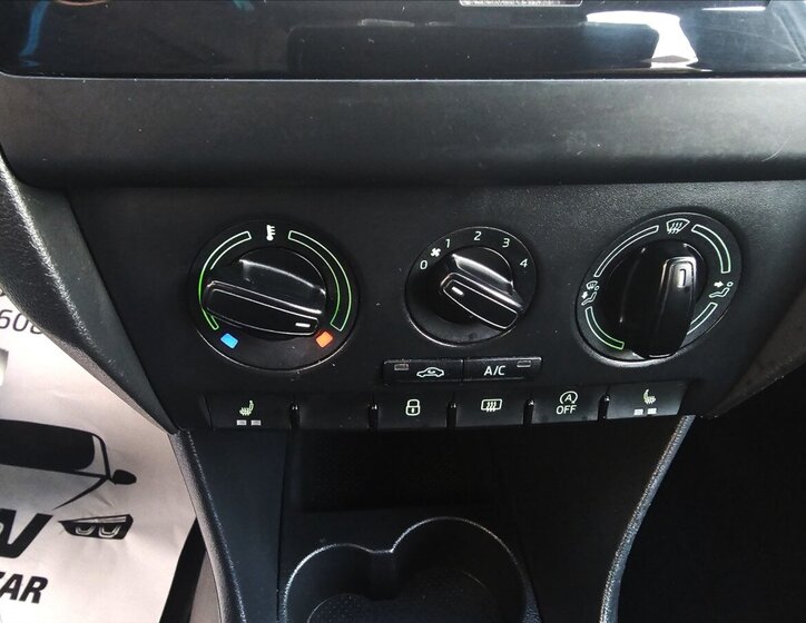 Škoda Rapid Sedan / Limuzína 1,2 l 81 kw