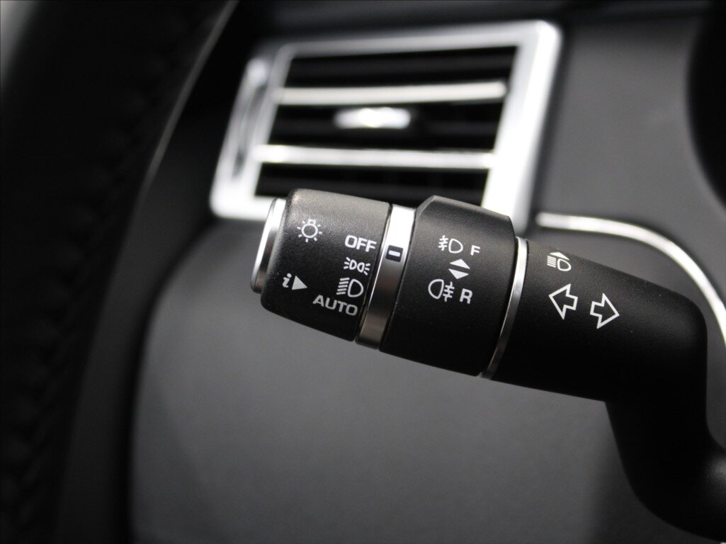 Land Rover Discovery Sport SUV 2,0 l 110 kw