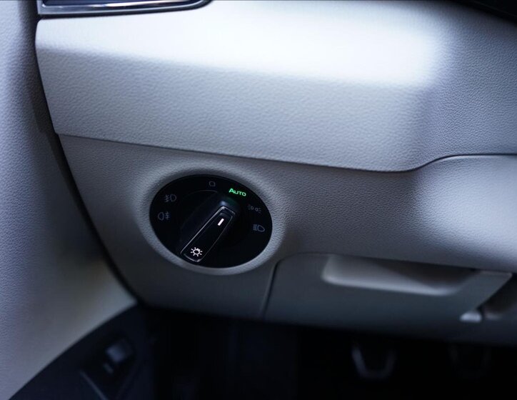 Škoda Karoq SUV / Terénní 2,0 l 110 kw