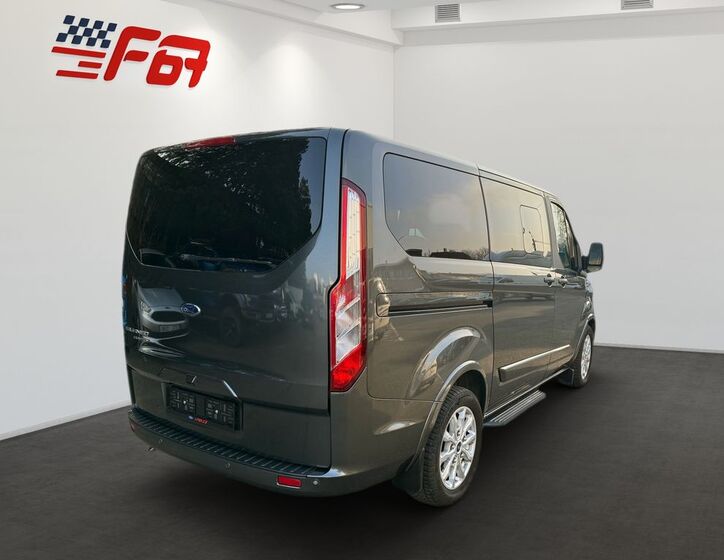 Ford Tourneo Custom Kombi 2,0 l 96 kw