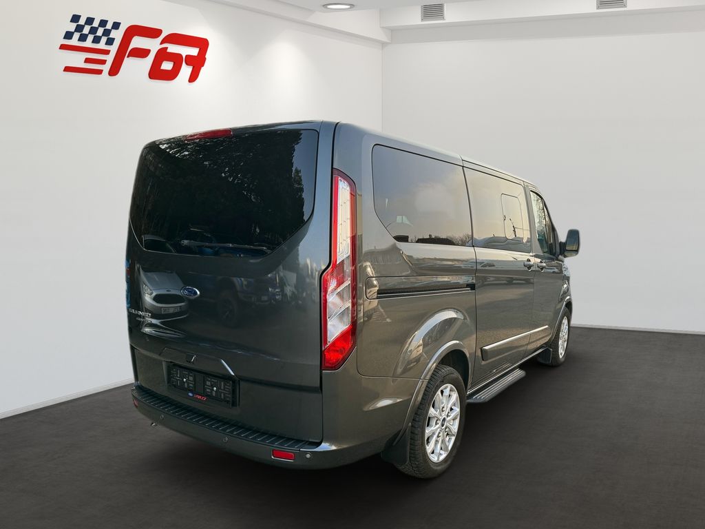 Ford Tourneo Custom Kombi 2,0 l 96 kw