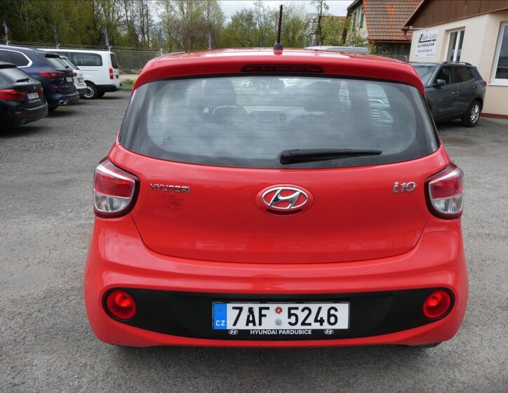 Hyundai i10 Hatchback 998,0 49 kw