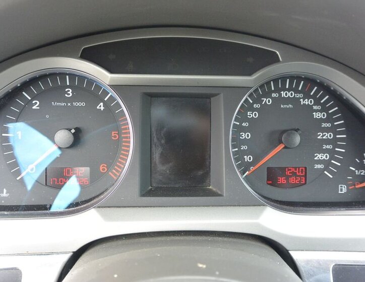 Audi A6 Kombi 2,0 l 103 kw