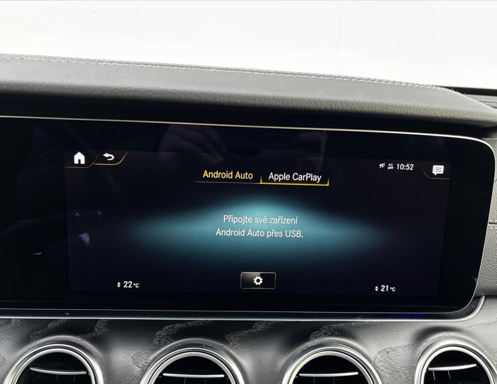 Mercedes-Benz Třídy E Kombi 2,0 l 143 kw